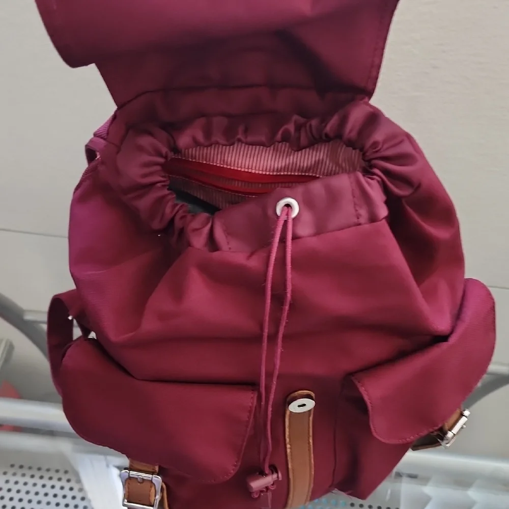 Herschel Maroon Backpack with Tan Straps - Picture 6 of 12